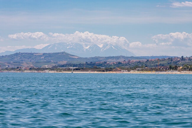 discover-tortoreto-Vista dal mare verso monte