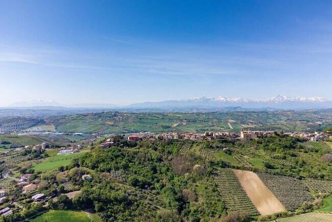 06052021-DJI_0303-HDR Panorama Tortoreto Alto verso GRan Sasso (1)